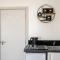 Luxury Studio Apartment in Sutton, London - Sutton