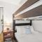 Newly Updated Home Close to Beaches - إيستهام