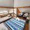 Loft Villa Pool Spa & Beach Sleeps Six!