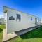 Superb 8 Berth Caravan At St Osyth Beach Holiday Park, Essex Ref 28010Mv