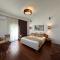 Villa Komorebi, the Private 3BR Grand Estate - 2500m2 Garden - Walk to Beach & Town