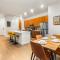 Urban Oasis Luxe Apt City with River Views and Pool and Gym - San Antonio