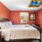 Amazing Location Lakefront Waterside Deck