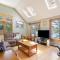 Amazing Location Lakefront Waterside Deck
