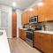 Urban Oasis Luxe Apt City with River Views Pool and Gym - San Antonio