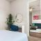 2BR Apt River Walk Luxury River with Pool Views and Gym - San Antonio
