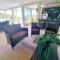 Tranquil Getaway With Pool, Outdoor Kitchen and Bar