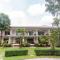 Baan Suan Khun Ta and Golf Resort - Ubon Ratchathani