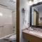 Quality Inn Austintown-Youngstown West