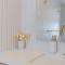 Exceptional 2-BR Oceanfront in Heart Of Gold Coast