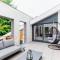 Lanaken Retreat: Pool Jacuzzi and Sauna