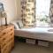 Georgian 2 bedroom Apartment in Chichester with free Parking - Chichester Holiday Properties