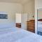 Comfy Oakhurst Duplex Near Hiking and Sightseeing!