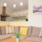Hideaway Lodge