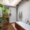 Surf Shack Bungalow - Oceanstays