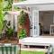 Surf Shack Bungalow - Oceanstays