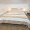 Studio Apartments Cavrak with Terrace