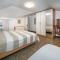 Studio Apartments Cavrak with Terrace