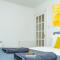 CENTRAL SERVICED APARTMENTS - Cosy 1 Bedroom - Close To University of Dundee - Sleeps 2 - Ground Level - Self Check In - Modern and Cosy - Fast WiFi - Heating 24-7 - Free Street Parking