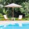 Demeure Bajou - piscine privée - parc arboré - Auterive