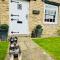 Stunning Yew Tree Cottage