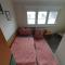 Neumühler Hof- Ferienwohnung "Thomas" 3 Zimmer,3 Bäder mit Dusche, kostenfreie Parkplätze vor dem Haus