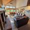 W4 Comfortable and spacious Bretton Woods condo with ski slope views, fireplace and fast wifi! - Carroll