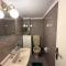 Spacious Artistic Flat With Private Parking - Soluň