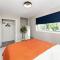 BunkBedDreams,10 Beds,Near Rogers place and Nait - 埃德蒙顿