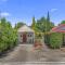 Quaint Garden Oasis with Free Parking