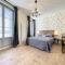 Chambre Jaune Lumineuse avec Salle d'Eau Privative à Saugues - FR-1-582-489 - Saugues
