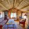 Charming Cabin with Old Timber, Fireplace & Views - Beitostølen