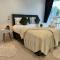 Kayz Lodge- Luxury Ensuite-Private & Shared Accommodation in a New House at the Olympic village overlooking Stratford Westfield and Tube Station - 伦敦