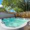 Bonny Creation - Chic Downtown Convenience Hot Tub