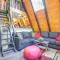 Moments to Mount Snow Idyllic A-Frame Cabin - 威尔明顿