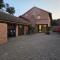 SHALE BEACH HOUSE: 3-Bedroom House with Private Beach Access.