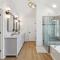 The staycation, 4 beds-3 baths, with pool and hot tub near AT&T stadium, 20 mins to Dallas and Fort Worth - 大草原城