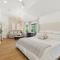The staycation, 4 beds-3 baths, with pool and hot tub near AT&T stadium, 20 mins to Dallas and Fort Worth - 大草原城