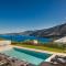 aZOLAki Suites