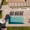 aZOLAki Suites