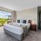 Scenic Solitude - Wake up to Lake and Mountain Views! - Taupo