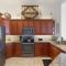 Unique 5 Bed Waterfront Woodbine Ct with Private Pool - 马可岛