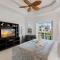Unique 5 Bed Waterfront Woodbine Ct with Private Pool - 马可岛