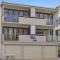 Shorebreak Unit 3 - Caloundra