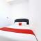 RedDoorz near Stasiun Kediri - 谏义里