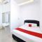 RedDoorz near Stasiun Kediri - 谏义里