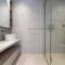 Gorgeous 3BR Apt w Stunning Bay Views and 2 Car Park - ملبورن