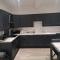 Modern apartment with sea views - 波特拉什