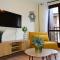 Apartamentos Escarrilla Suites 3000