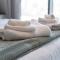 Upscale family friendly 4 bedroom on Private Beach with Amazing Views - Dubai